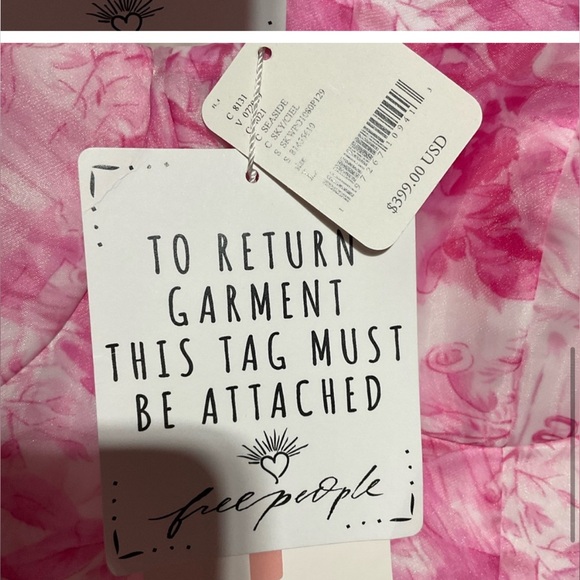 Gorgeous pink Selkie The Ritz gown size large. - Picture 2 of 4